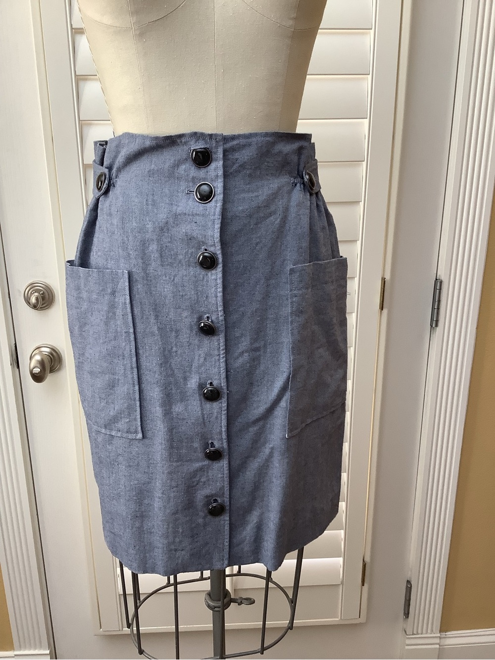 WALTER Chambray Button-Front Midi Skirt in Light Blue